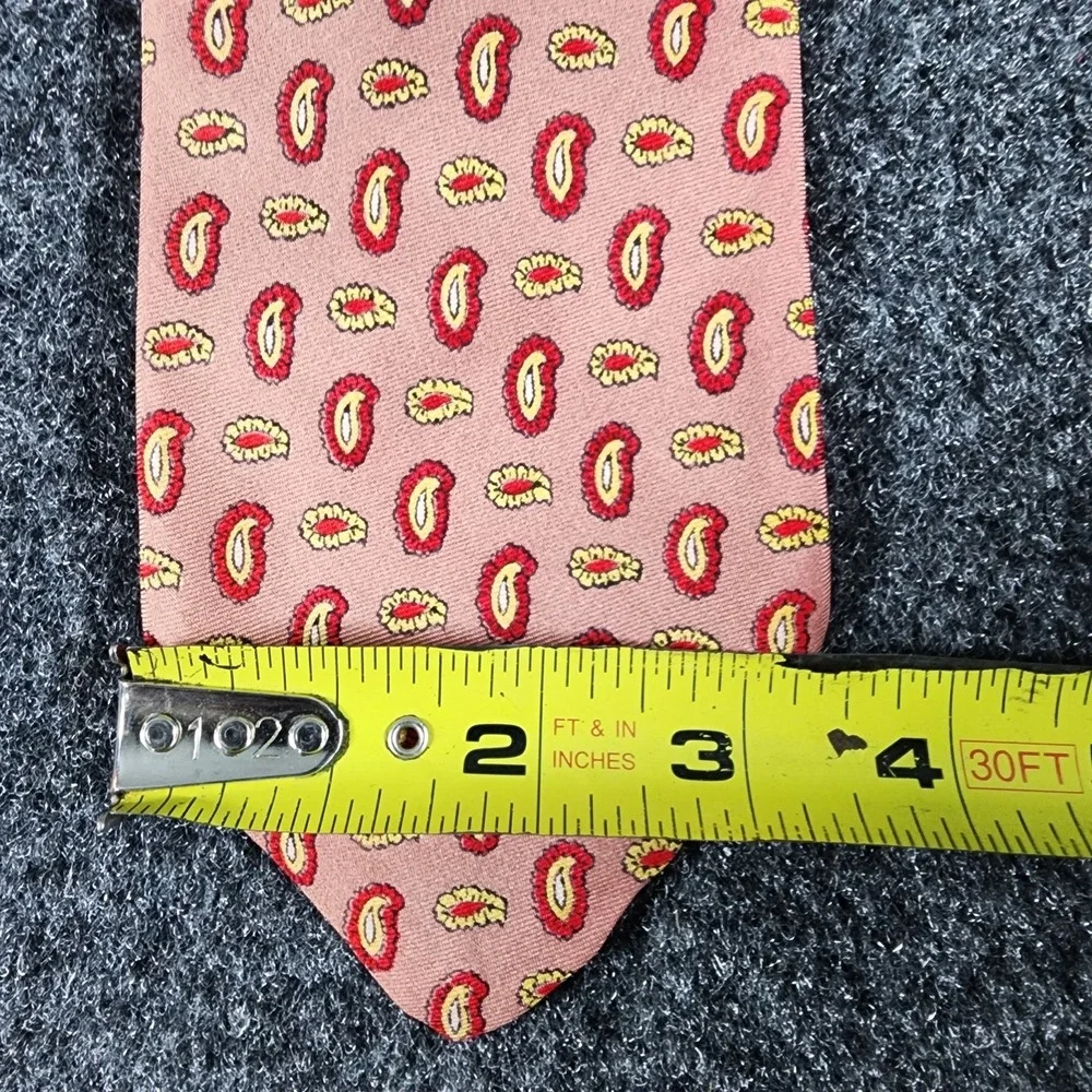 VTG‎ Brooks Brothers Makers Geometric Print Silk Pink Neck Tie